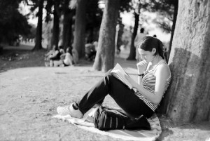 leer en el parque izq1
